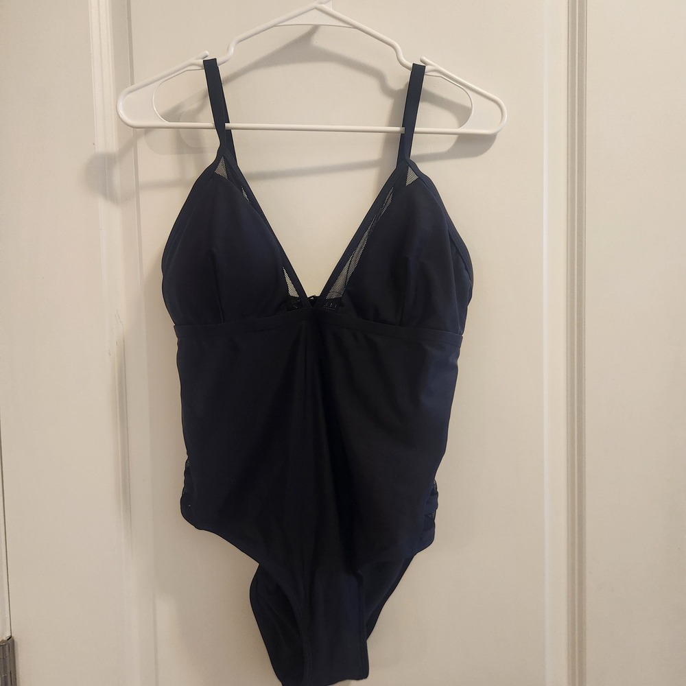 Eloquii Black Mesh Trim V-Neck One Piece Swimsuit Size 14 NWT